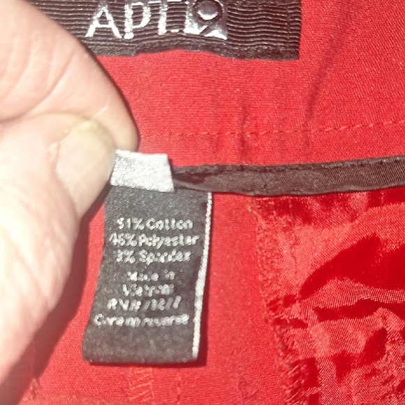 Apt. 9 Straight Leg Trousers Pants - 8 - Christmas Red - Picture 5 of 9